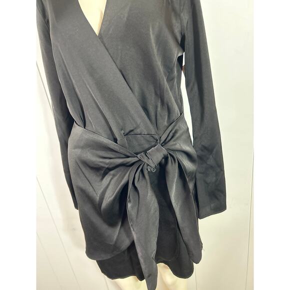 WAYF LONG SLEEVE WRAP DRESS with Mini tulip skirt. In black. Size S. NWOT - Picture 3 of 6
